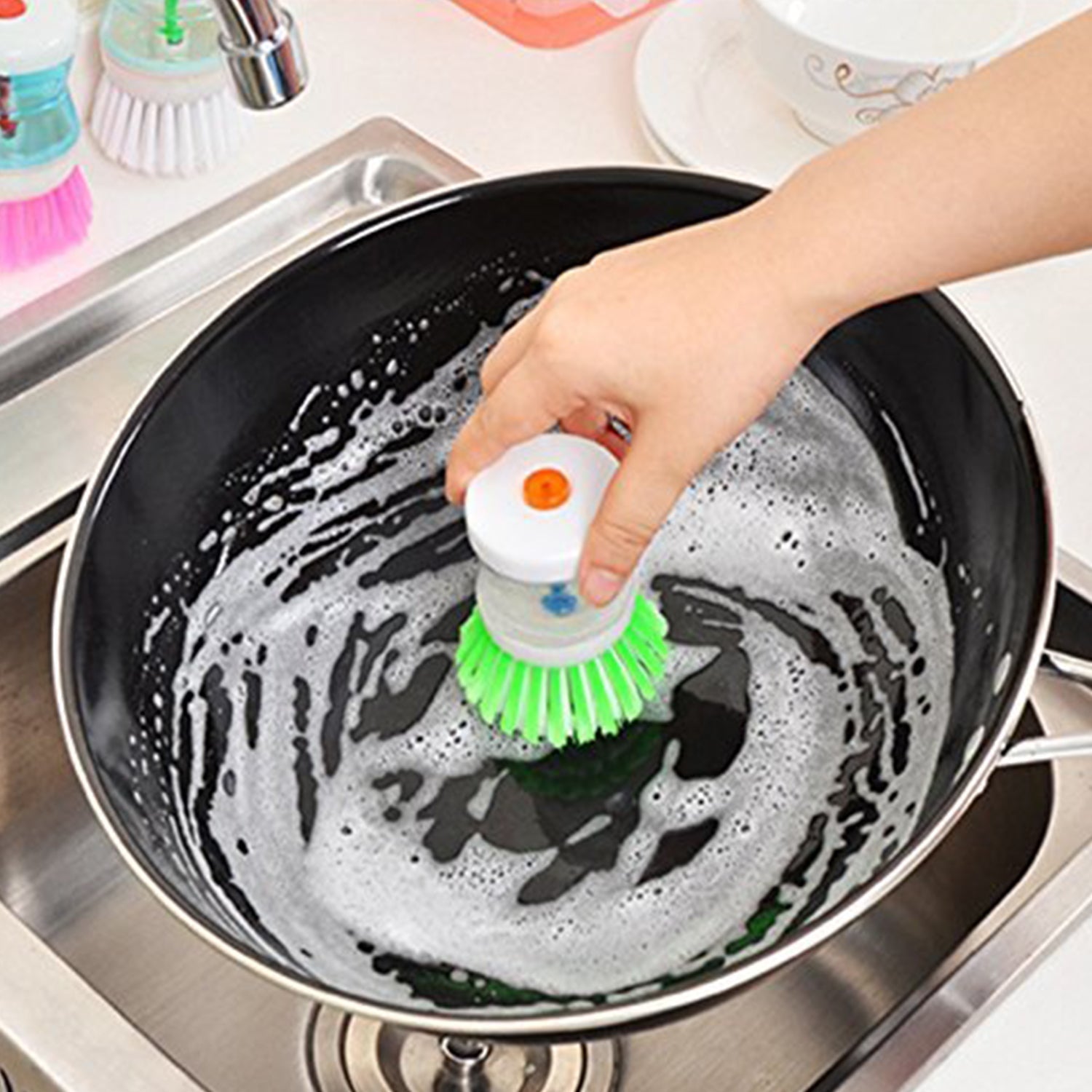 Cleaning Brush with Liquid Soap Dispenser thumbnail 6