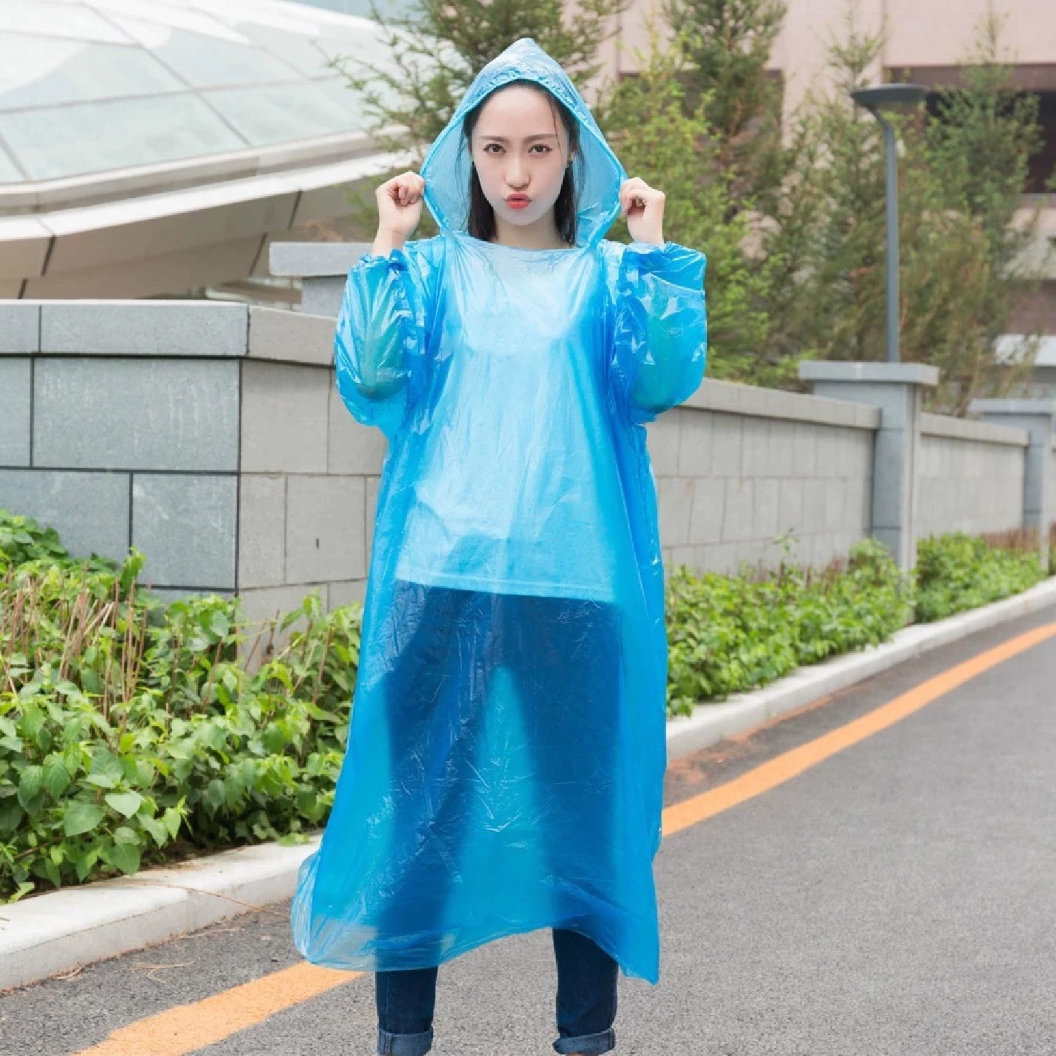 Disposable Easy to Carry Raincoat thumbnail 3