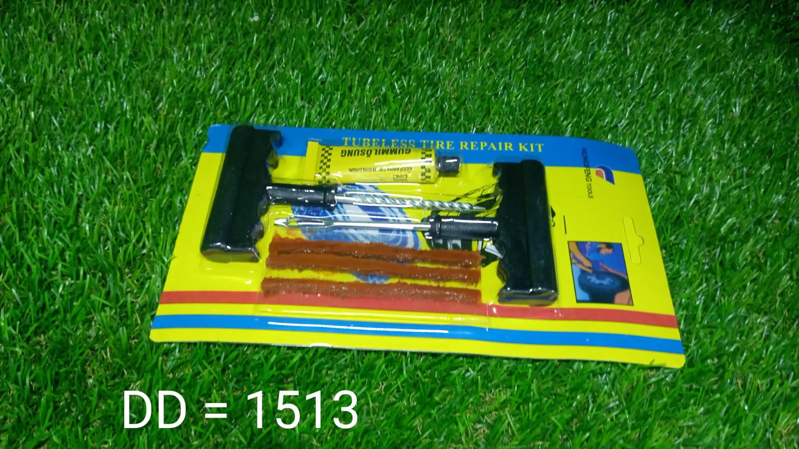 Puncture Repair Kit Tubeless Tyre Full Set with Nose Pliers, Rubber Cement and Extra Strips for Cars, Bikes thumbnail 9