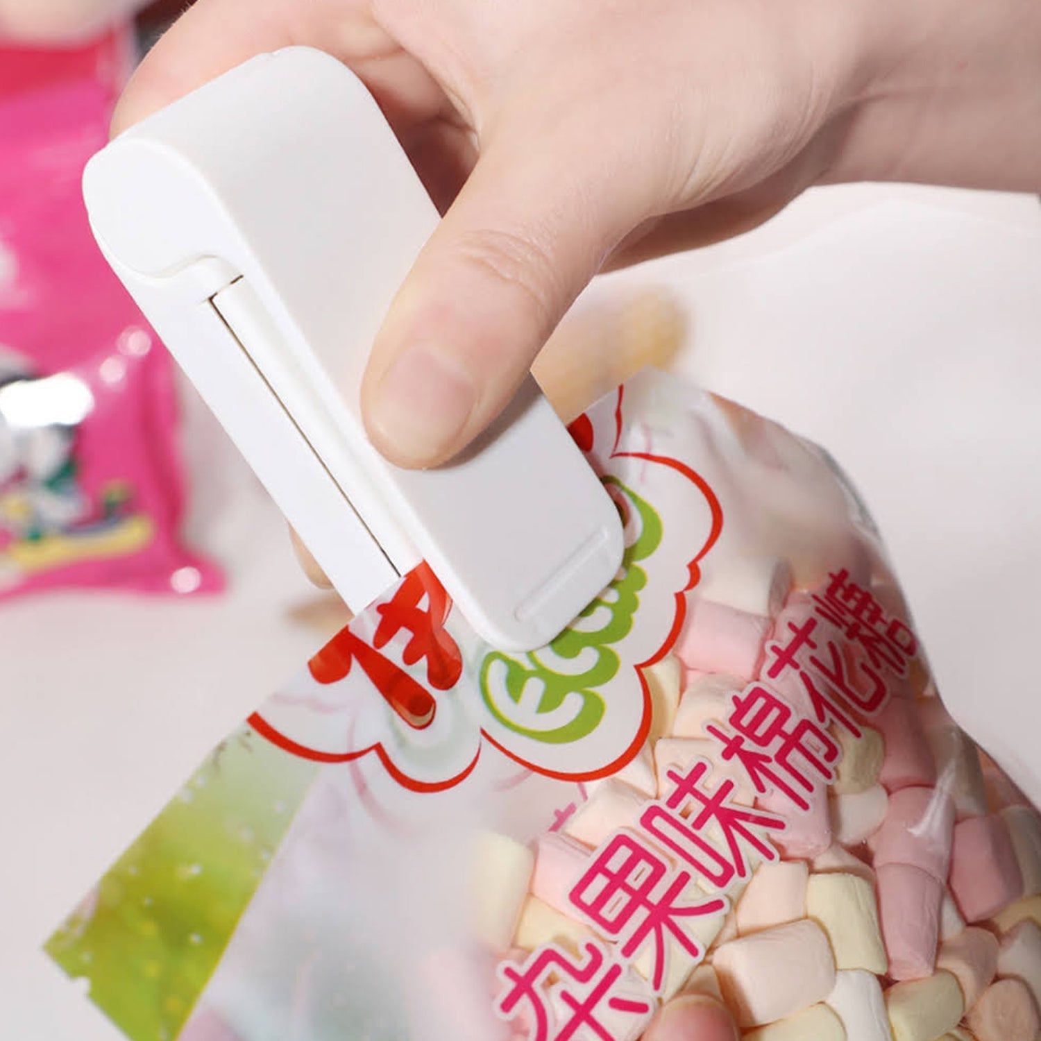 Portable Mini Handheld Sealing Machine for Plastic Bags thumbnail 7