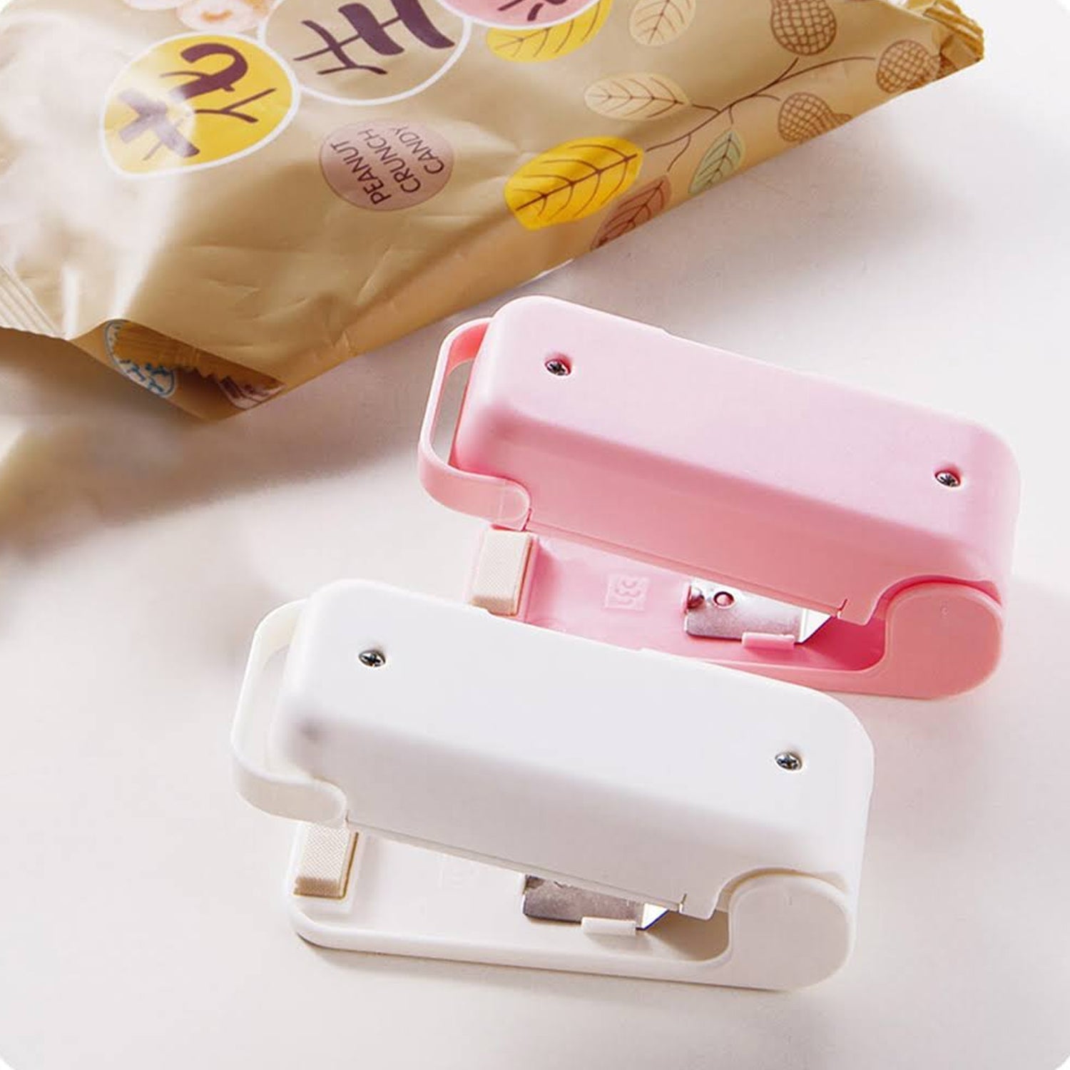 Portable Mini Handheld Sealing Machine for Plastic Bags thumbnail 8