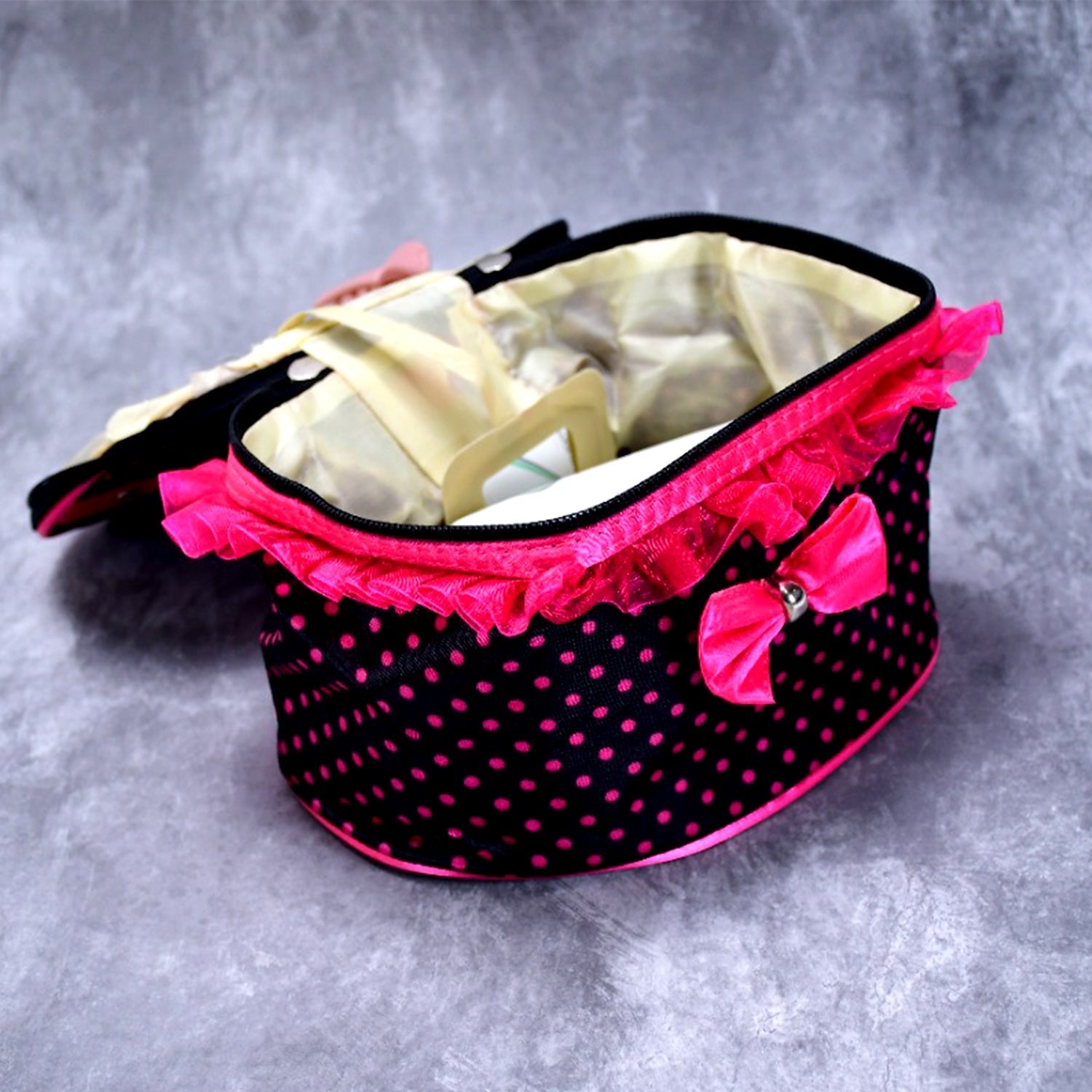 Makeup Pouch Bag Travel Use For Women ( 1 Pcs ) thumbnail 7